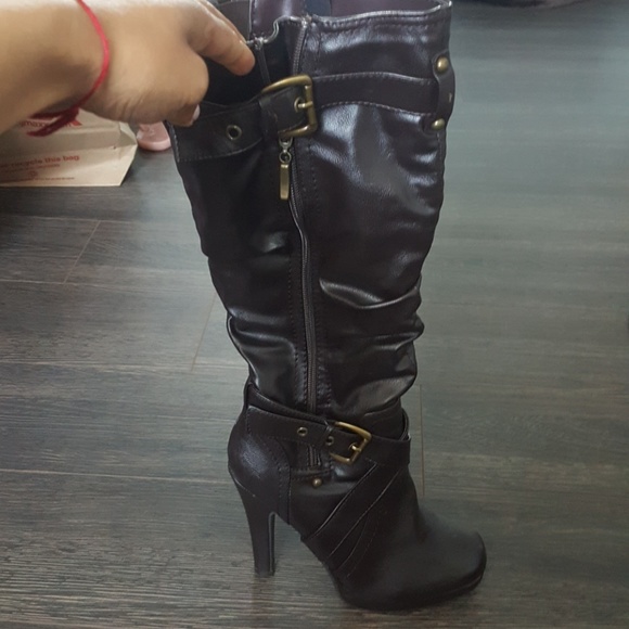 Brown Leather Boots - Picture 3 of 4